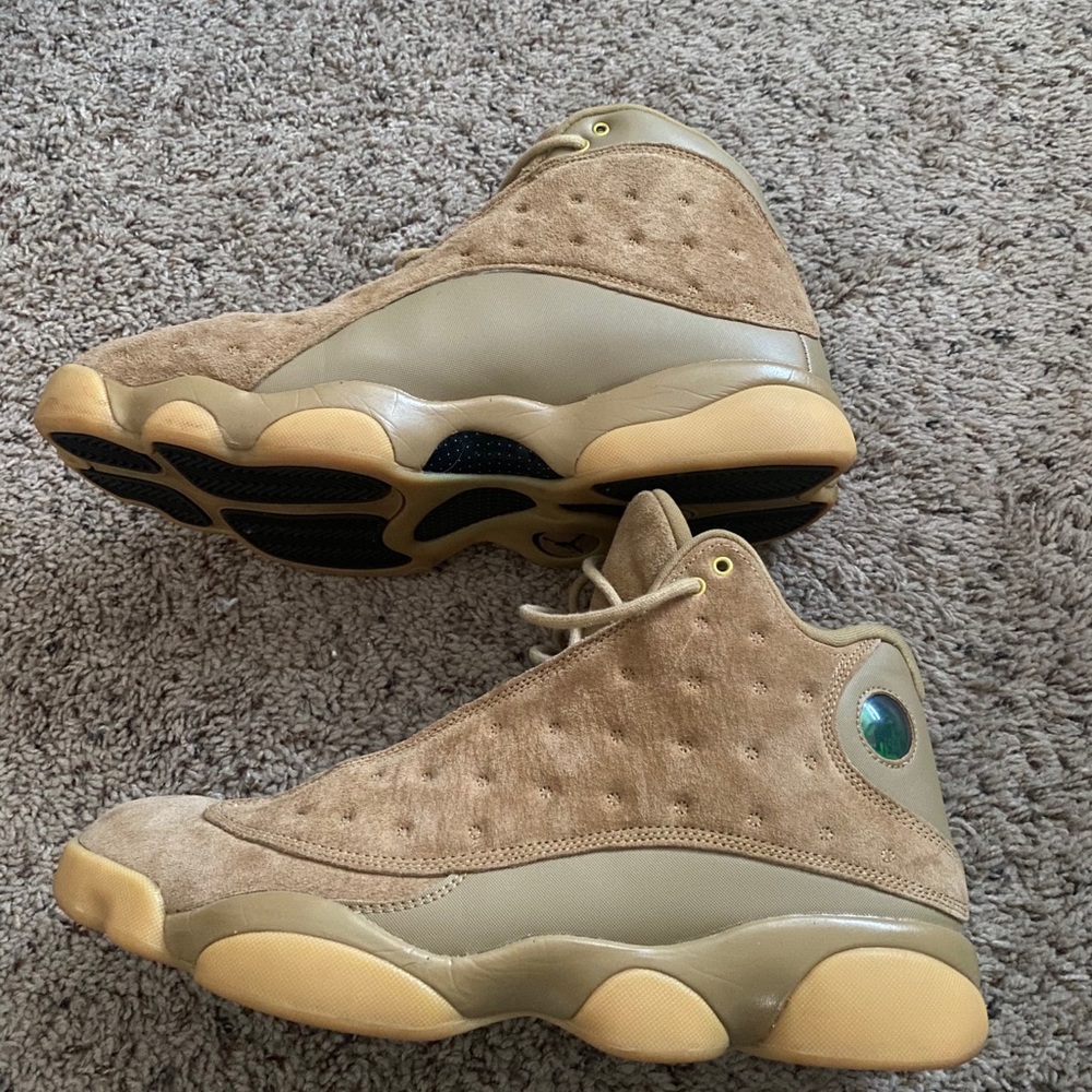 Jordan 13 “wheat” LIKE NEW - Picture 2 of 5
